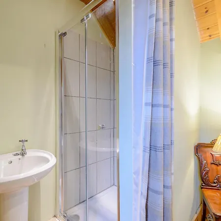 Seaton Court - Uk31955