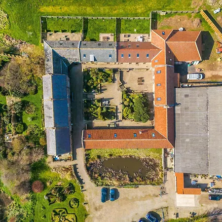 Seaton Court - Uk31955
