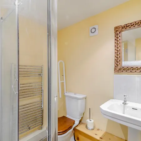 Seaton Court - Uk31955 *