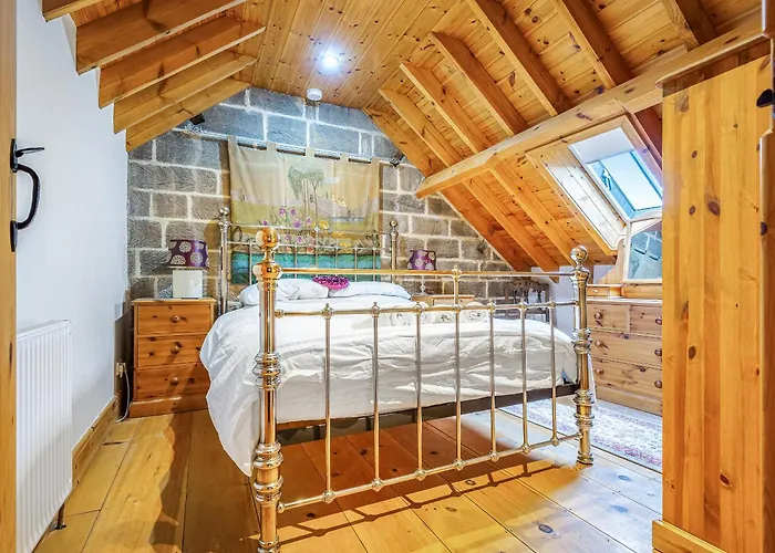 Seaton Court - Uk31955